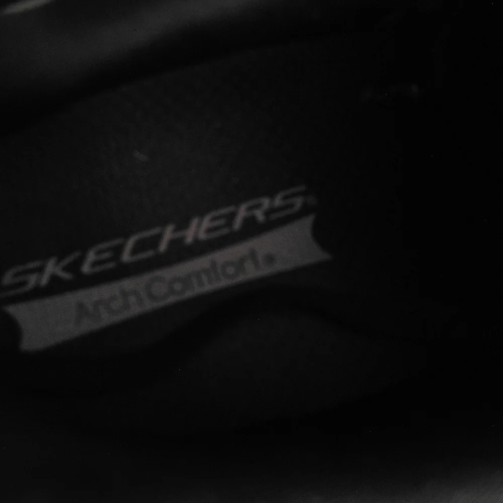 Skechers Men's Arch Comfort Gray‎ and Black Sneakers Sz 10